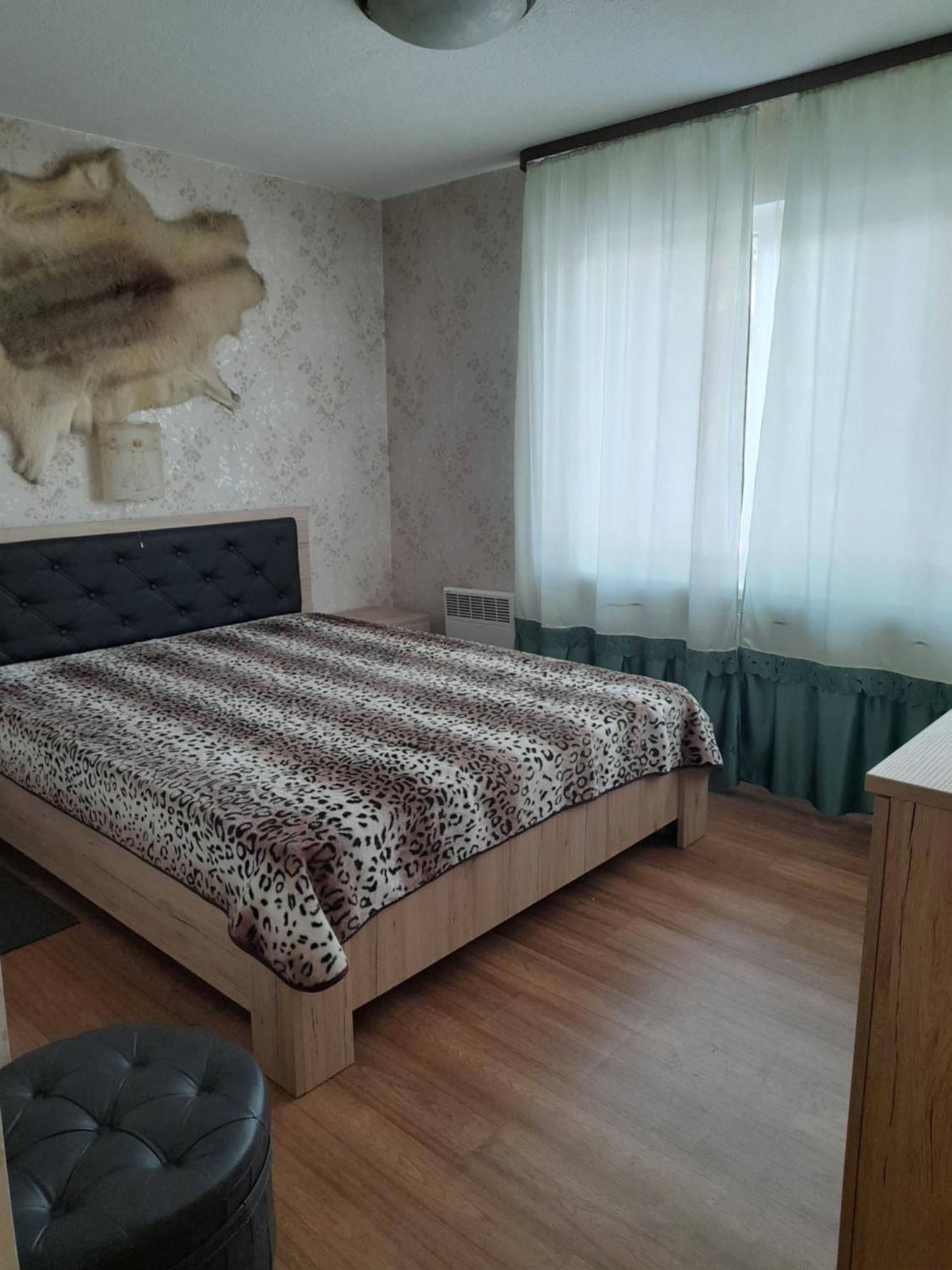 Viesu Maja "Osmany" Hotel Dvarci Buitenkant foto